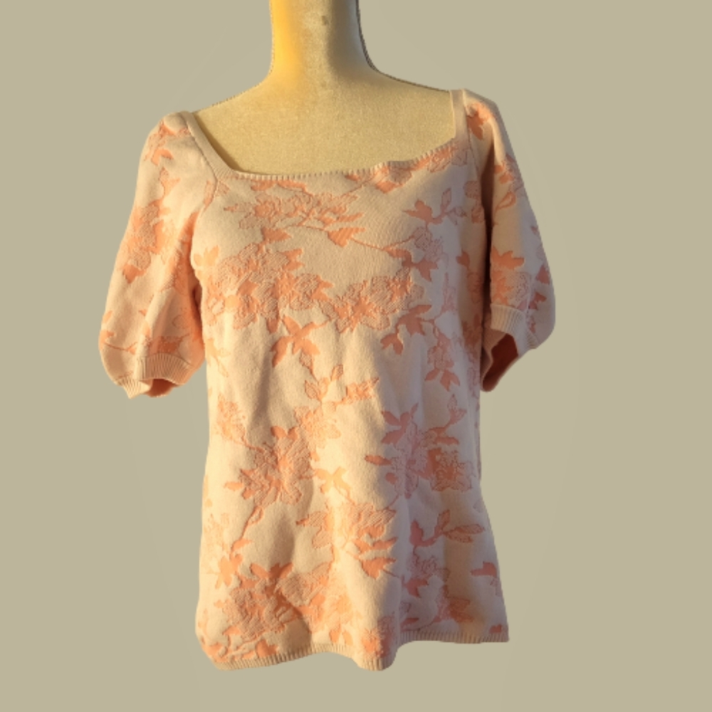 Square neck, puffed sleeve pastel top - Inc. International Concepts